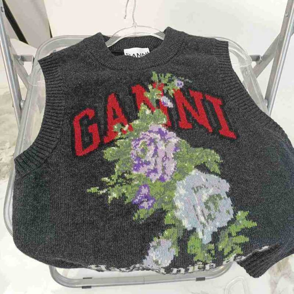 Ganni Charcoal Vest with Floral Embroidery - Picture 7 of 8